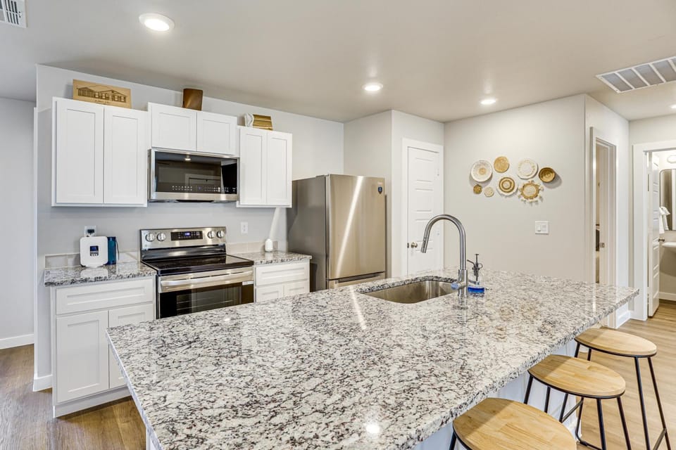 6 Mi to Texas Tech: Family Home w/ Patio & Yard House in Lubbock