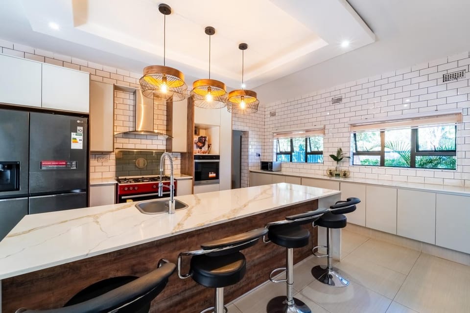 Kitchen or kitchenette, kitchen