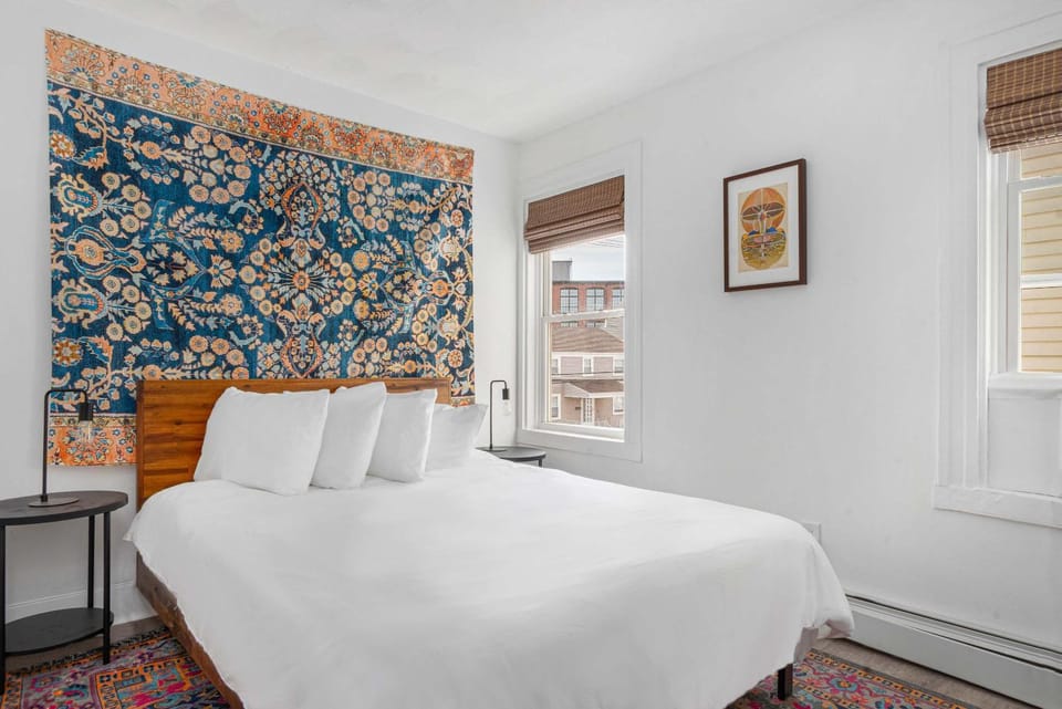The Return to Woods - Newly Designed & Renovated Apartment in Warren