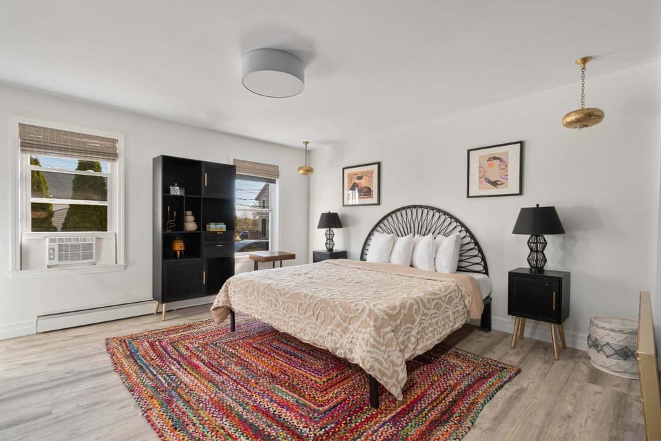 The Return - Multi-Unit Retreat - Sleeps 16 - Spa House in Warren