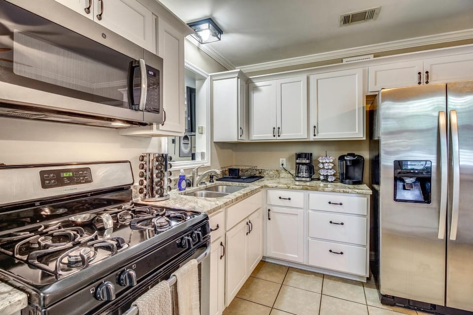 2 Mi to Downtown Savannah: Historic Home! House in Savannah