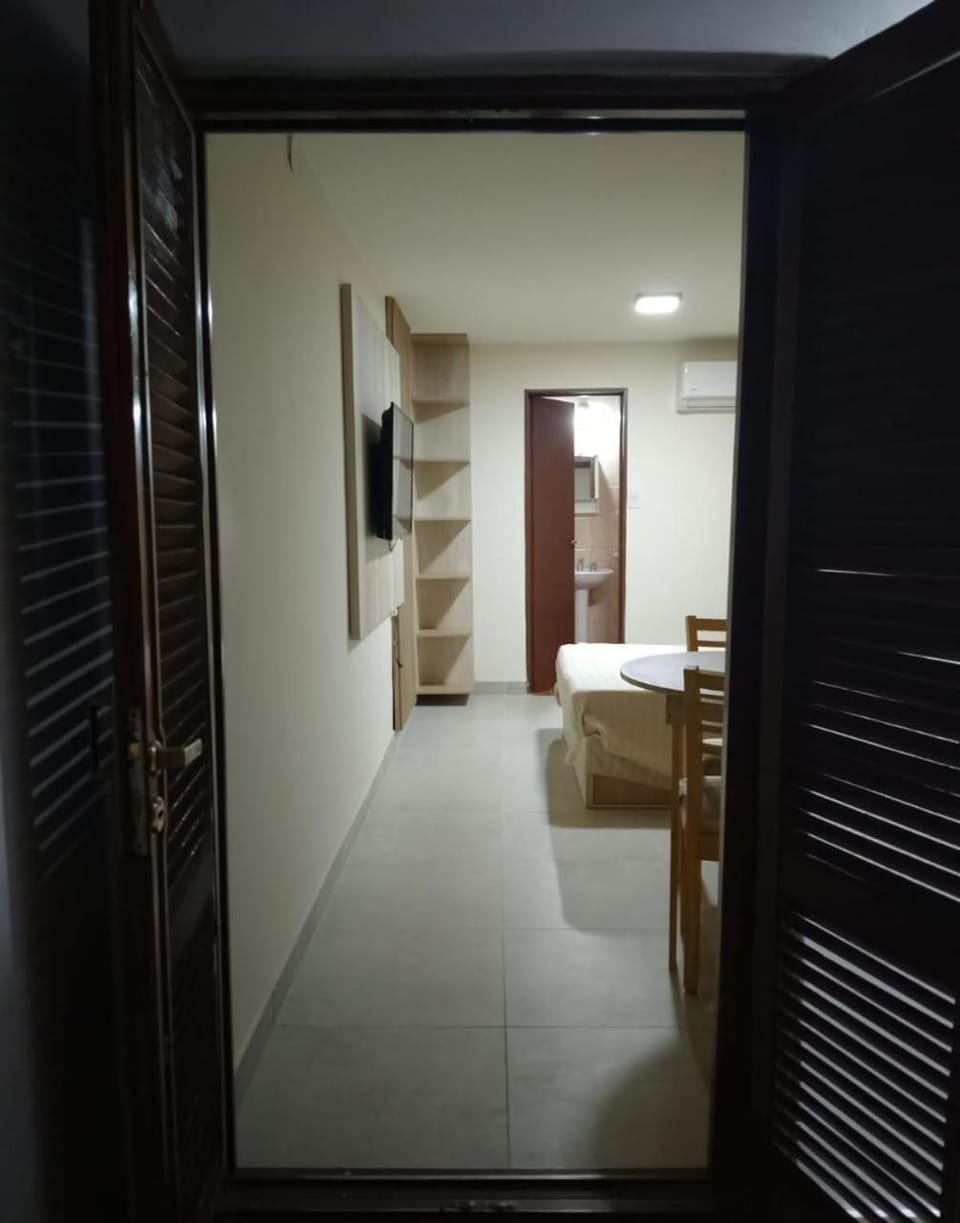 Facade/entrance, TV and multimedia