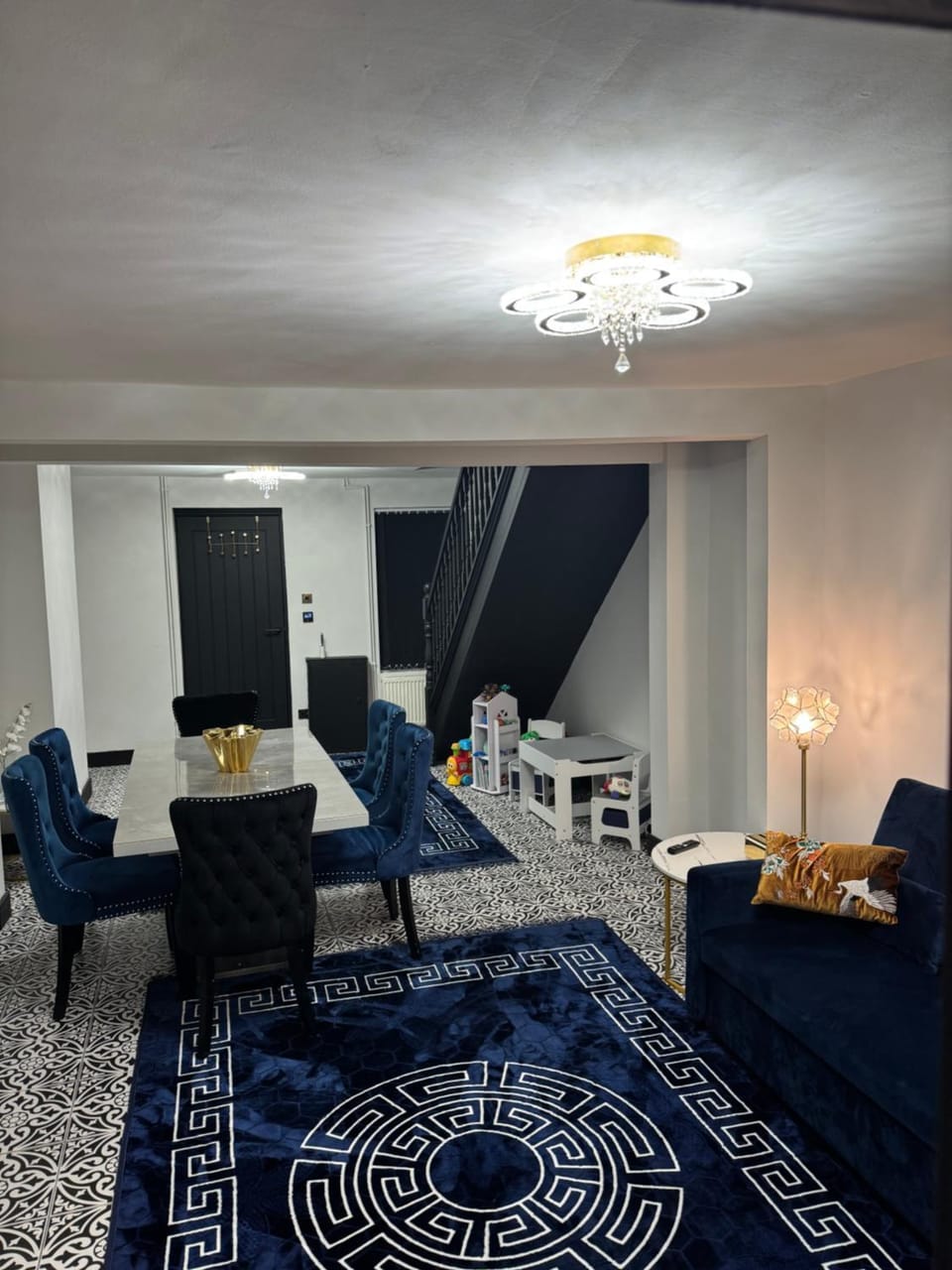 Milbrook House House in Gloucester