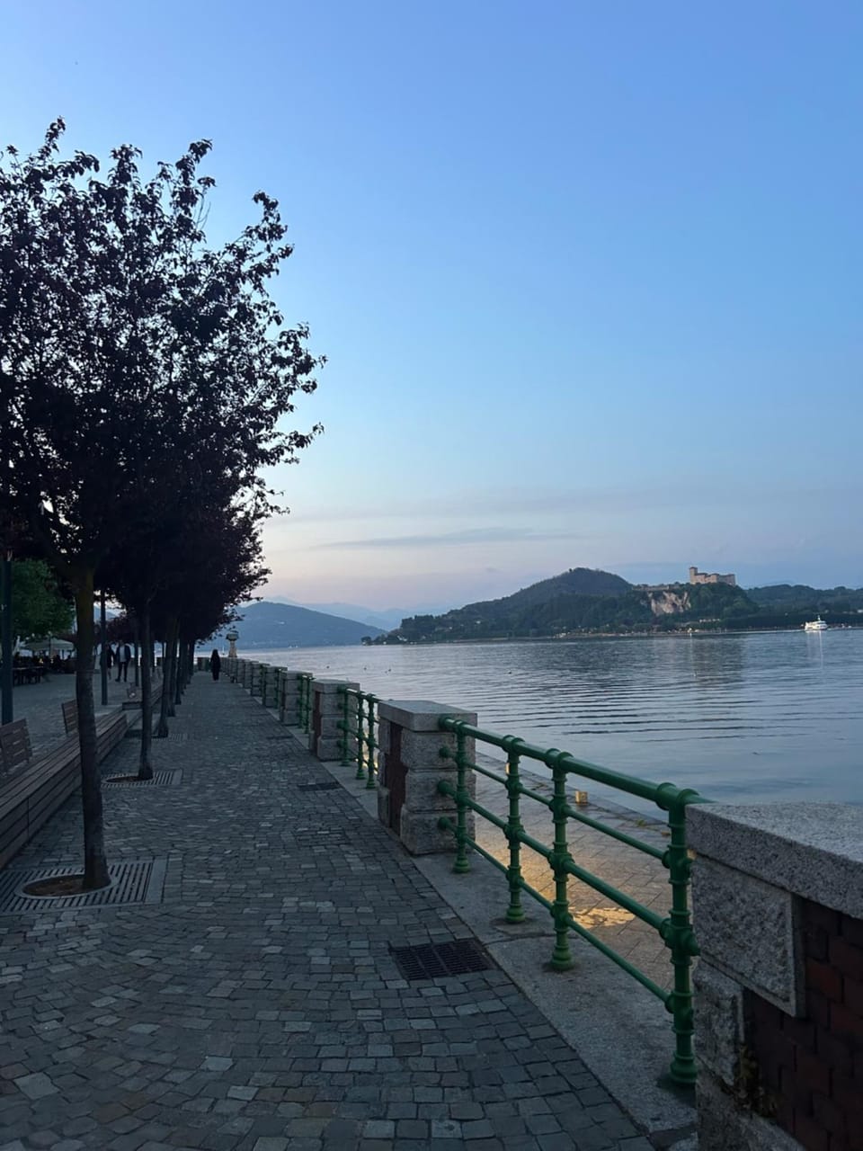 Perla sul Lago - LuxuryApartment - Arona centre Apartment in Arona