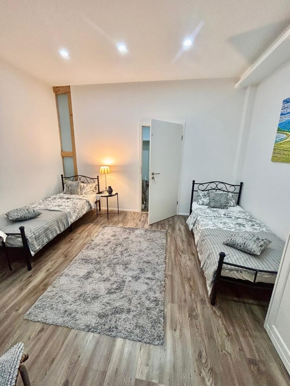 Bed, Photo of the whole room
