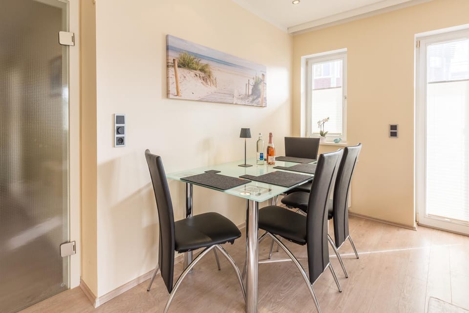 Villa Wagenknecht, Ferienwohnung 01 Apartment in Boltenhagen