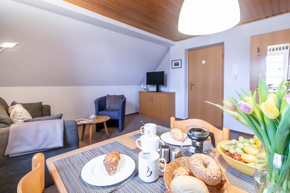 Bütow WE6 mit Parkplatz - ABC12 Apartment in Wismar