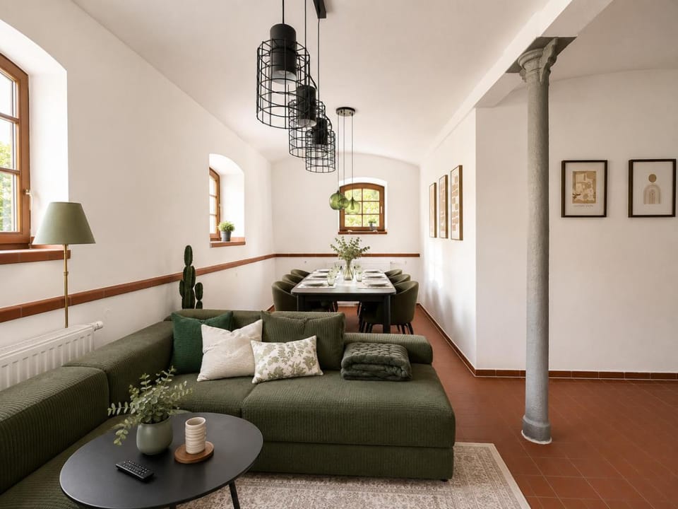 Living room, Dining area