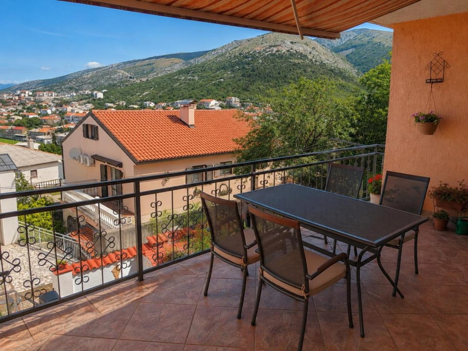 Apartments Varga Apartment in Lika-Senj County