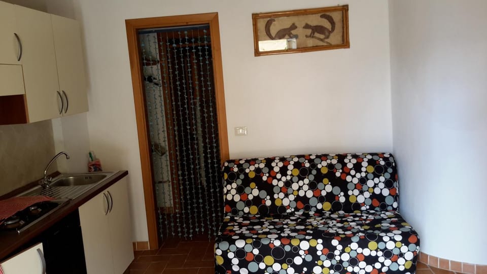 TV and multimedia, Seating area, Dining area, Area and facilities