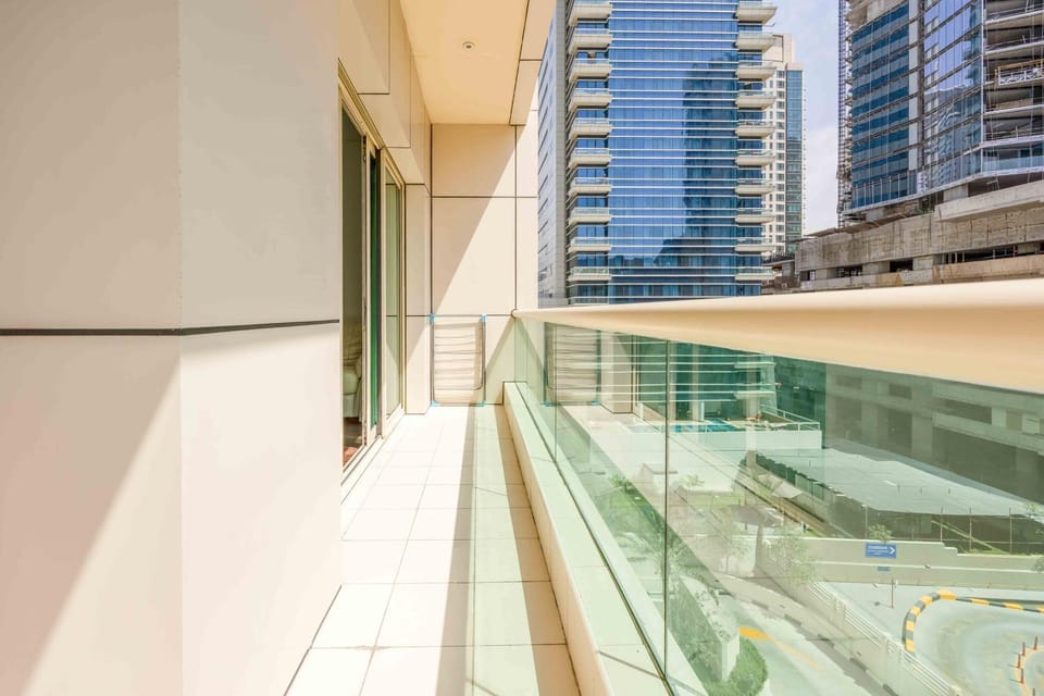 Royal oceanic Dubai marina Apartment in Dubai