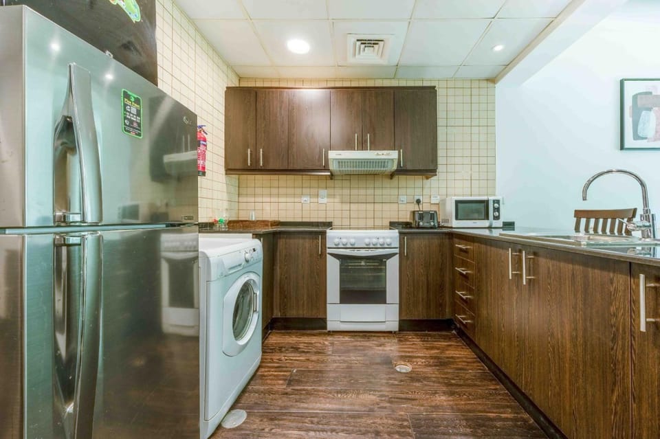 Royal oceanic Dubai marina Apartment in Dubai