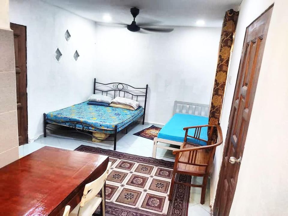 Roomstay Sg Buloh C House in Selangor, Malaysia