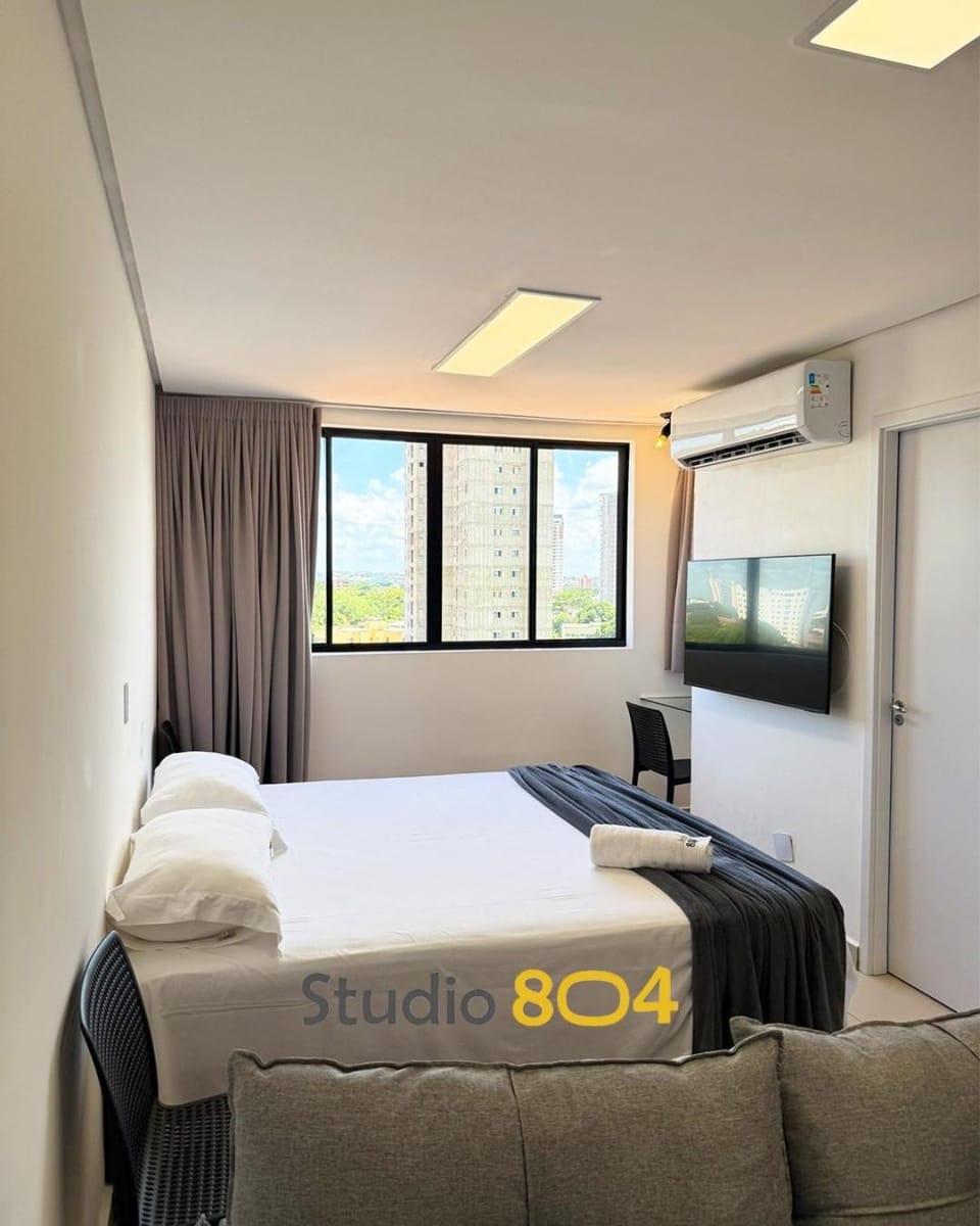Bed, TV and multimedia, Bedroom, air conditioner