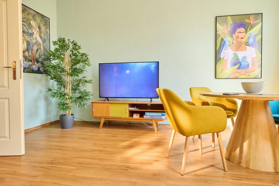 Papagei in der Schweriner Altstadt - ABC569 Apartment in Schwerin