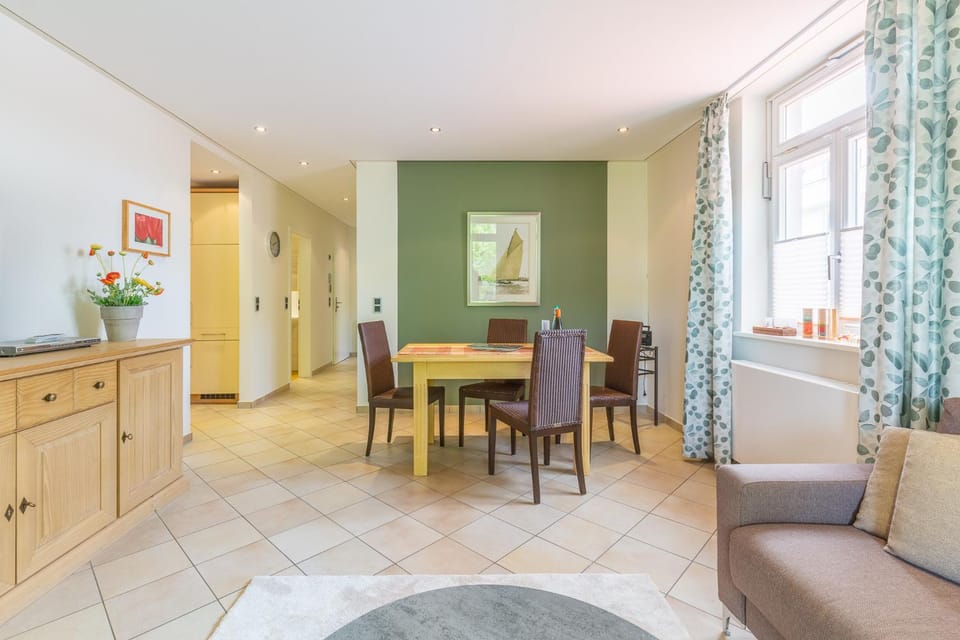 Villa Wagenknecht, Ferienwohnung 15 Apartment in Boltenhagen