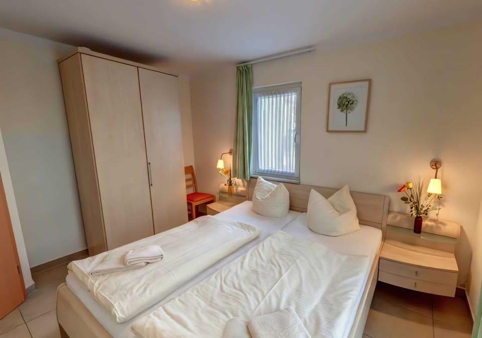 Villa Inseltraum, App 1 Apartment in Heringsdorf