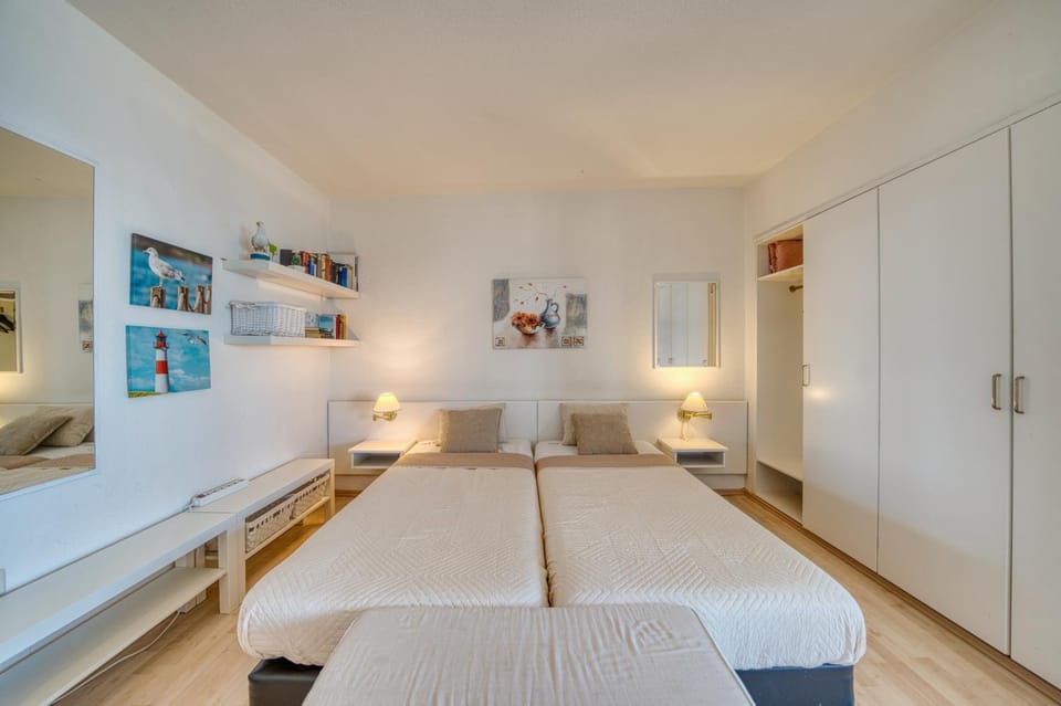 Strandhotel, App 5SH324 Apartment in Heiligenhafen