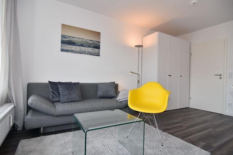 Klaus-Groth-Straße 2, Whg 18 Apartment in Westerland