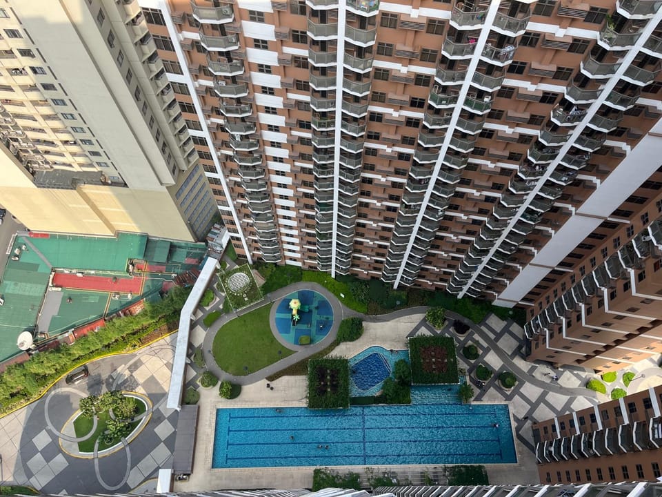 Property building, Day, Bird's eye view, Pool view, Swimming pool