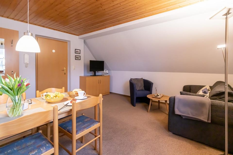 Bütow WE5 mit Parkplatz - ABC11 Apartment in Wismar