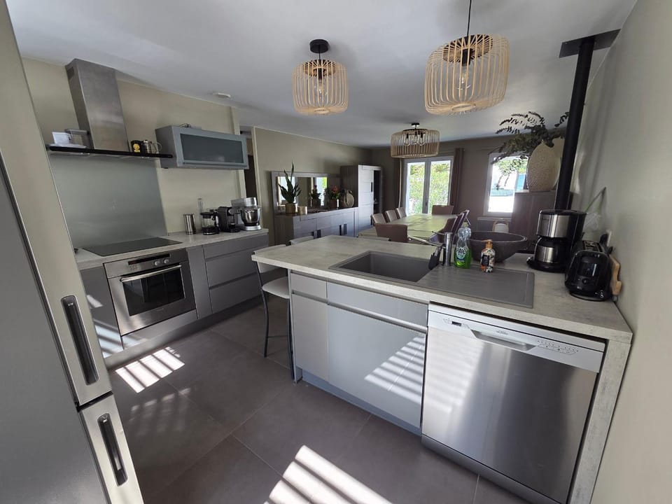Villa avec Terrasse et Spa Proche Plage - FR-1-194-312 House in La Faute-sur-Mer