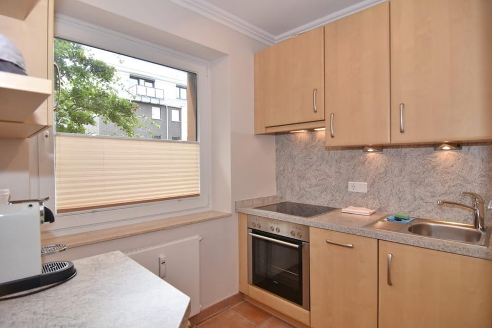 Klaus-Groth-Straße 2, Whg 4 Apartment in Westerland