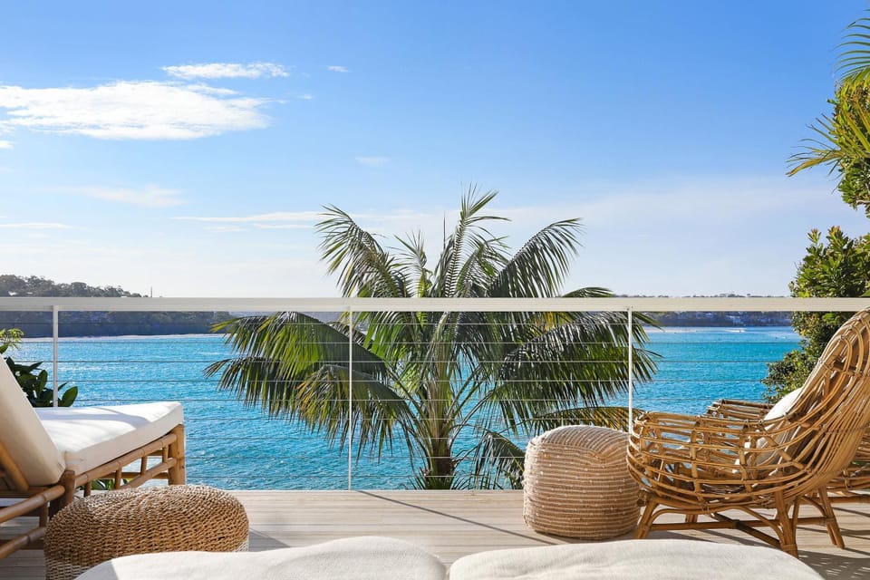 Bundeena Sands Barefoot Private Beach Oasis House in Sydney