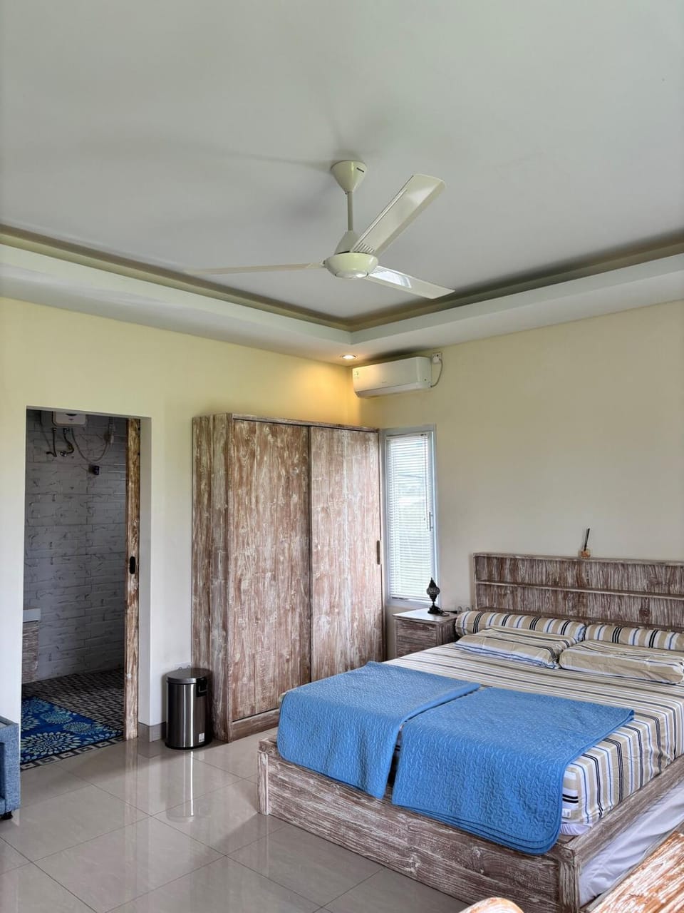 Private Studio Near Kedungu Beach Cozy & Affordable Bed and Breakfast in Kediri