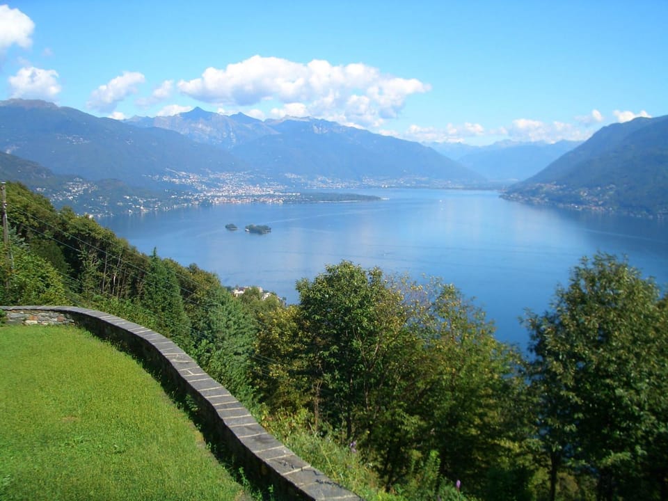 La Civetta by Fewotessin House in Canton of Ticino