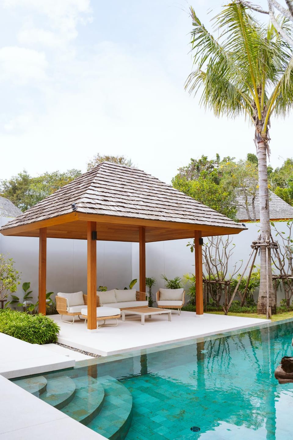 Anchan Flora Luxury 2BR Pool Villa Villa in Thep Krasatti