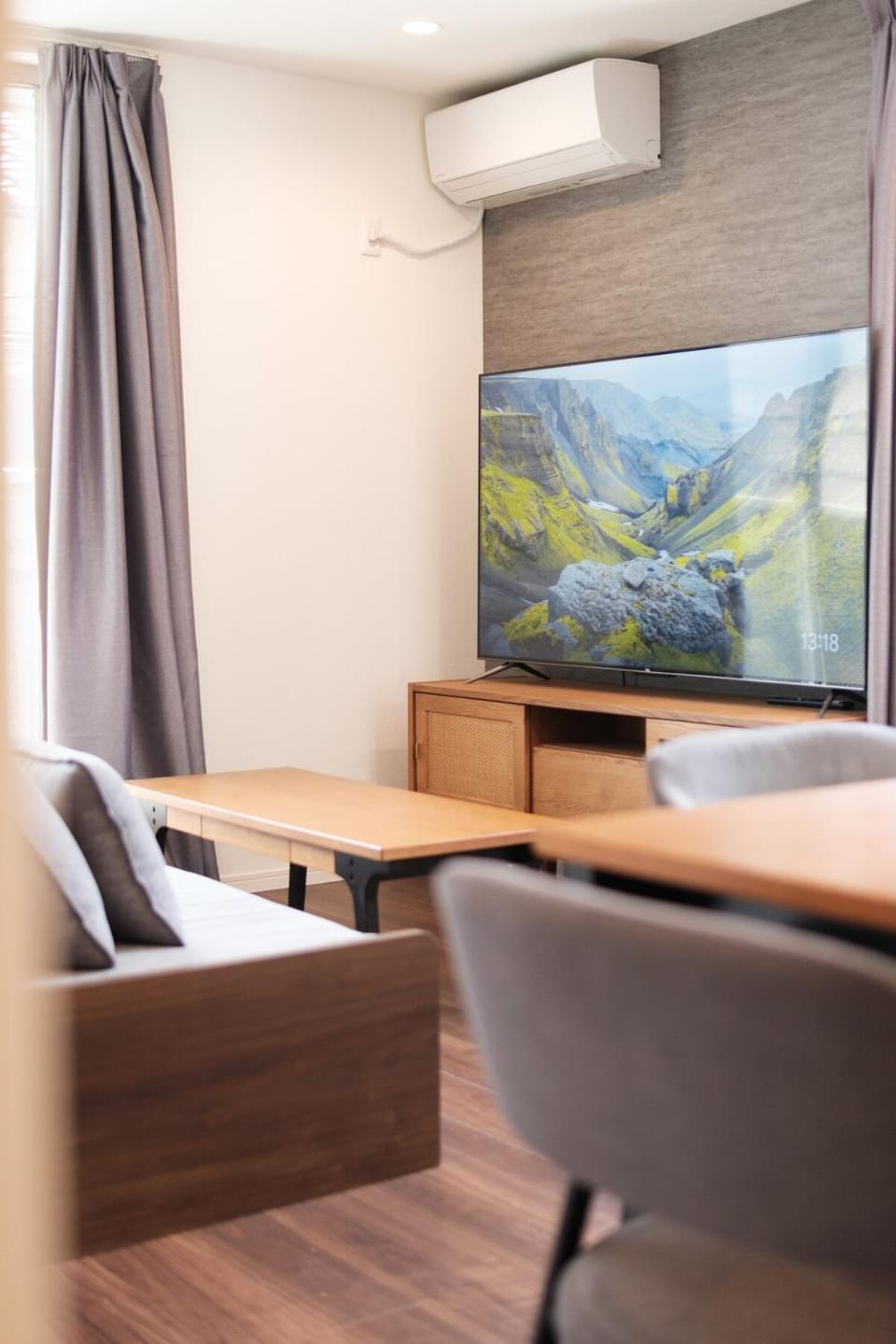 TV and multimedia, Living room, Seating area
