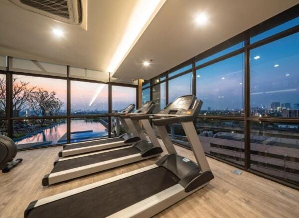 Convenient 1 bed condo Hua Mak Apartment in Bangkok