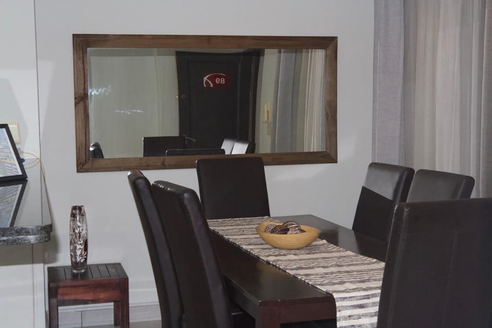 2 Bed Sandton Apartment Apartment in Sandton