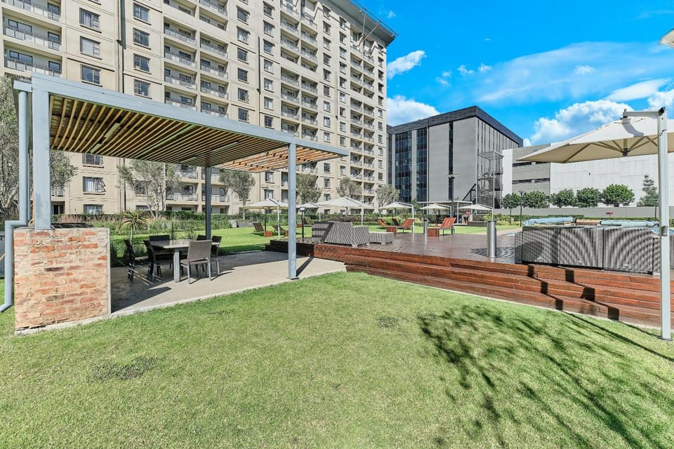 BBQ facilities, Swimming pool