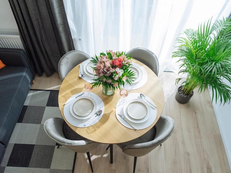 Echo - Old Town Centre I Cheap carpark nearby I Balcony Apartment in Bucharest