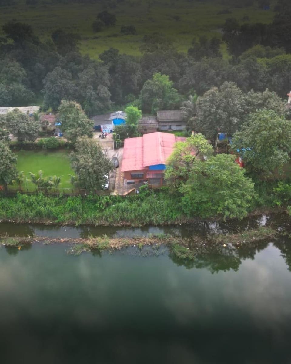 Property building, Day, Natural landscape, Bird's eye view, Lake view, River view