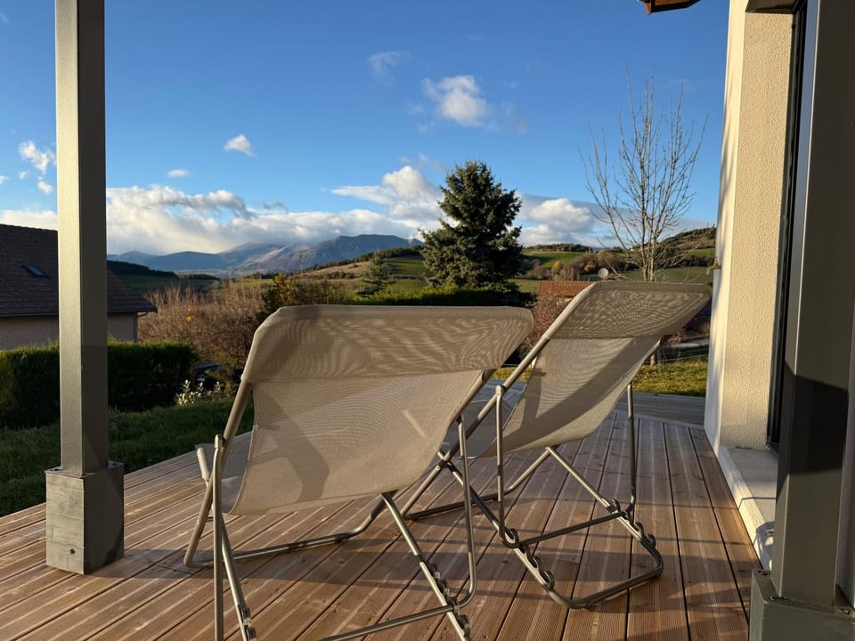 Mountain view, sunbed