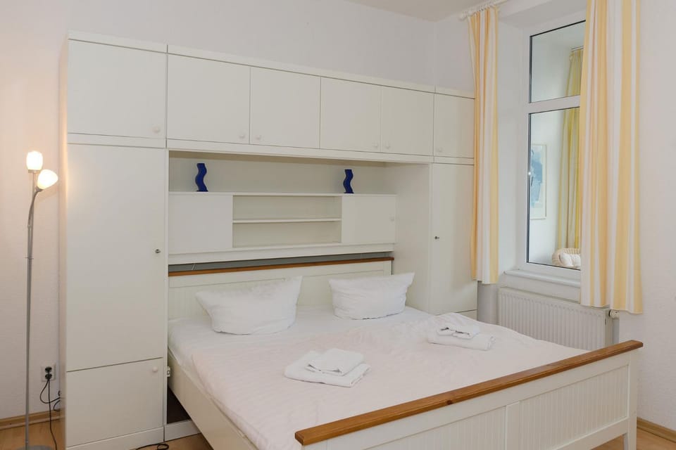 Villa Meeresgruss FeWo 2 Apartment in Sellin