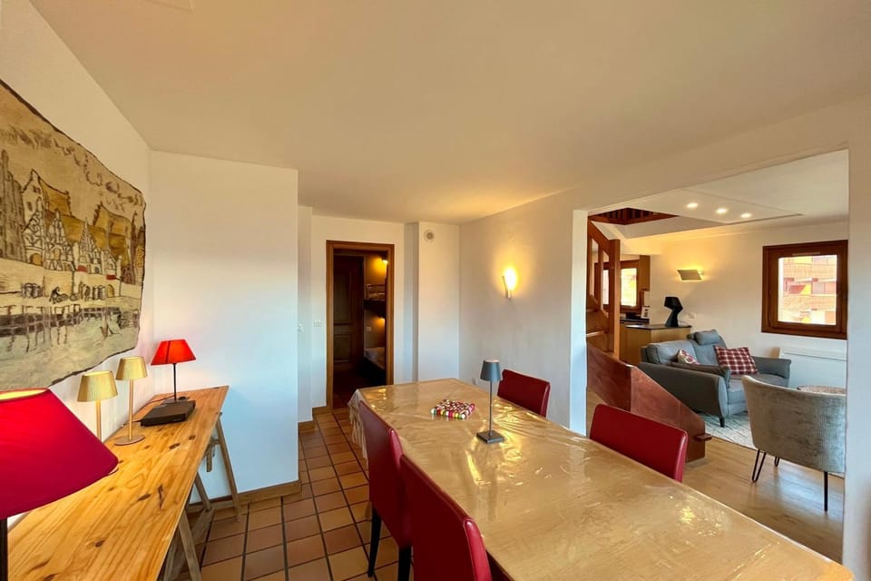 Stay in the mountains with stunning views Apartment in Combloux