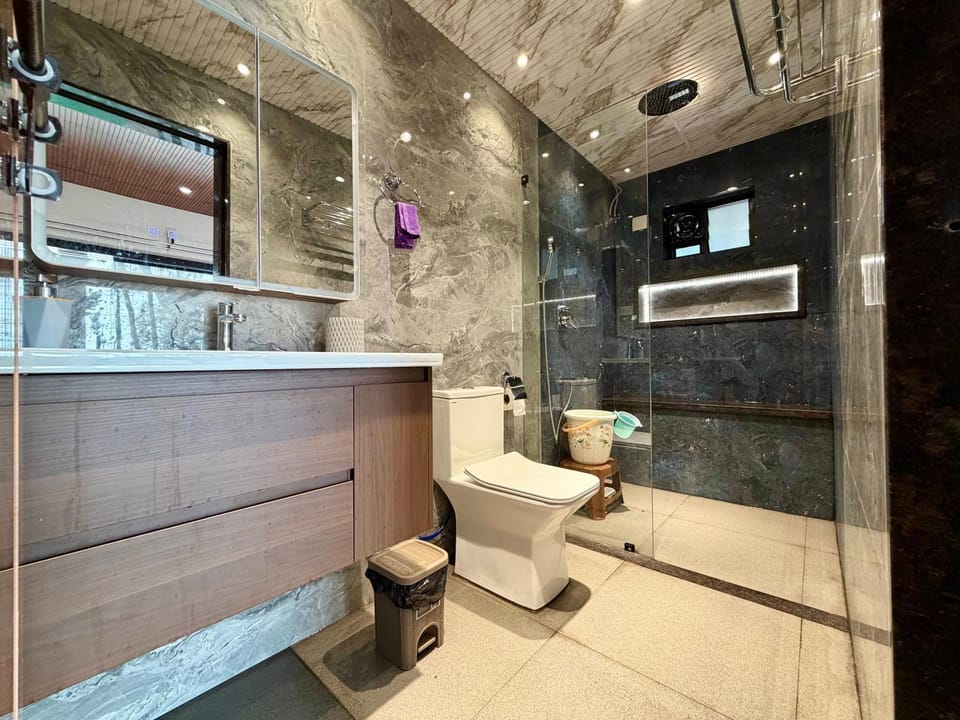 Shower, Bathroom