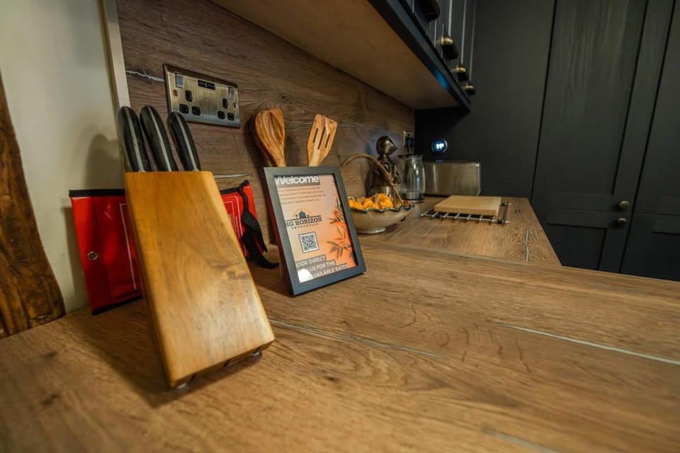 Luxury Doncaster Cottage - Free Parking Apartment in Doncaster