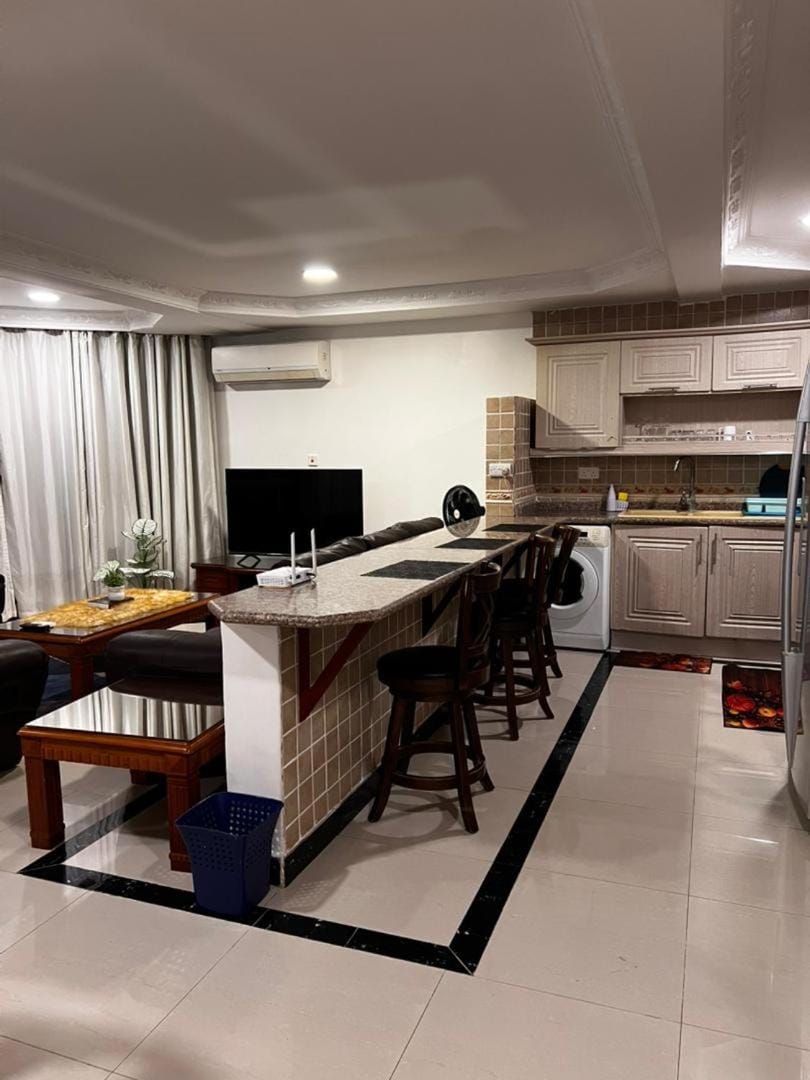TV and multimedia, Kitchen or kitchenette, Dining area