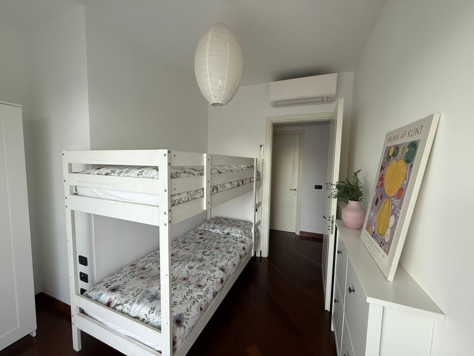 bunk bed