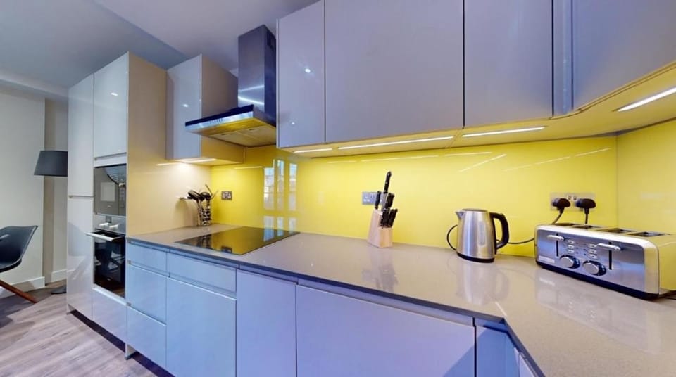 Coffee/tea facilities, Kitchen or kitchenette, dishwasher, minibar, oven, pet friendly, stove, toaster