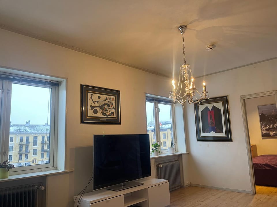 Central apartment in vibrant Majorstuen Oslo Bogstadveien 53A 5th floor with elevator Apartment in Oslo