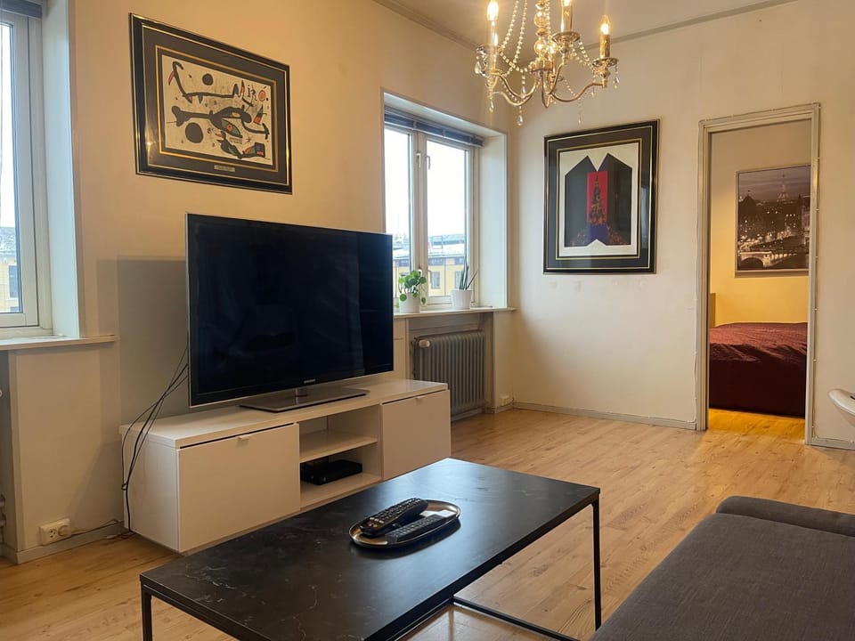 Central apartment in vibrant Majorstuen Oslo Bogstadveien 53A 5th floor with elevator Apartment in Oslo