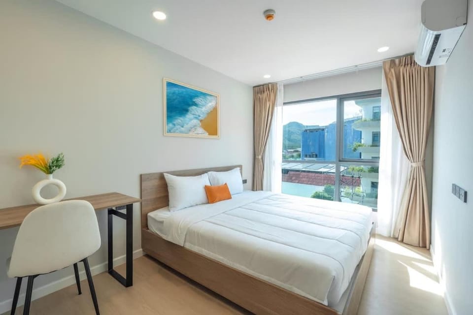New Coastal 2BR Best Location Boat Avenue-Bangtao Apartment in Choeng Thale