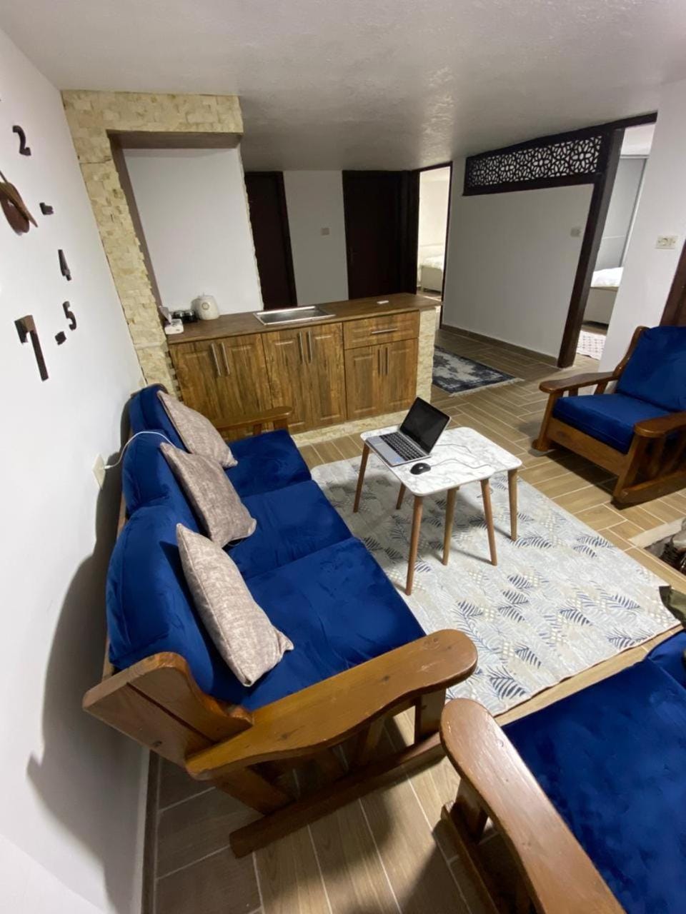 Communal lounge/ TV room, Lobby or reception
