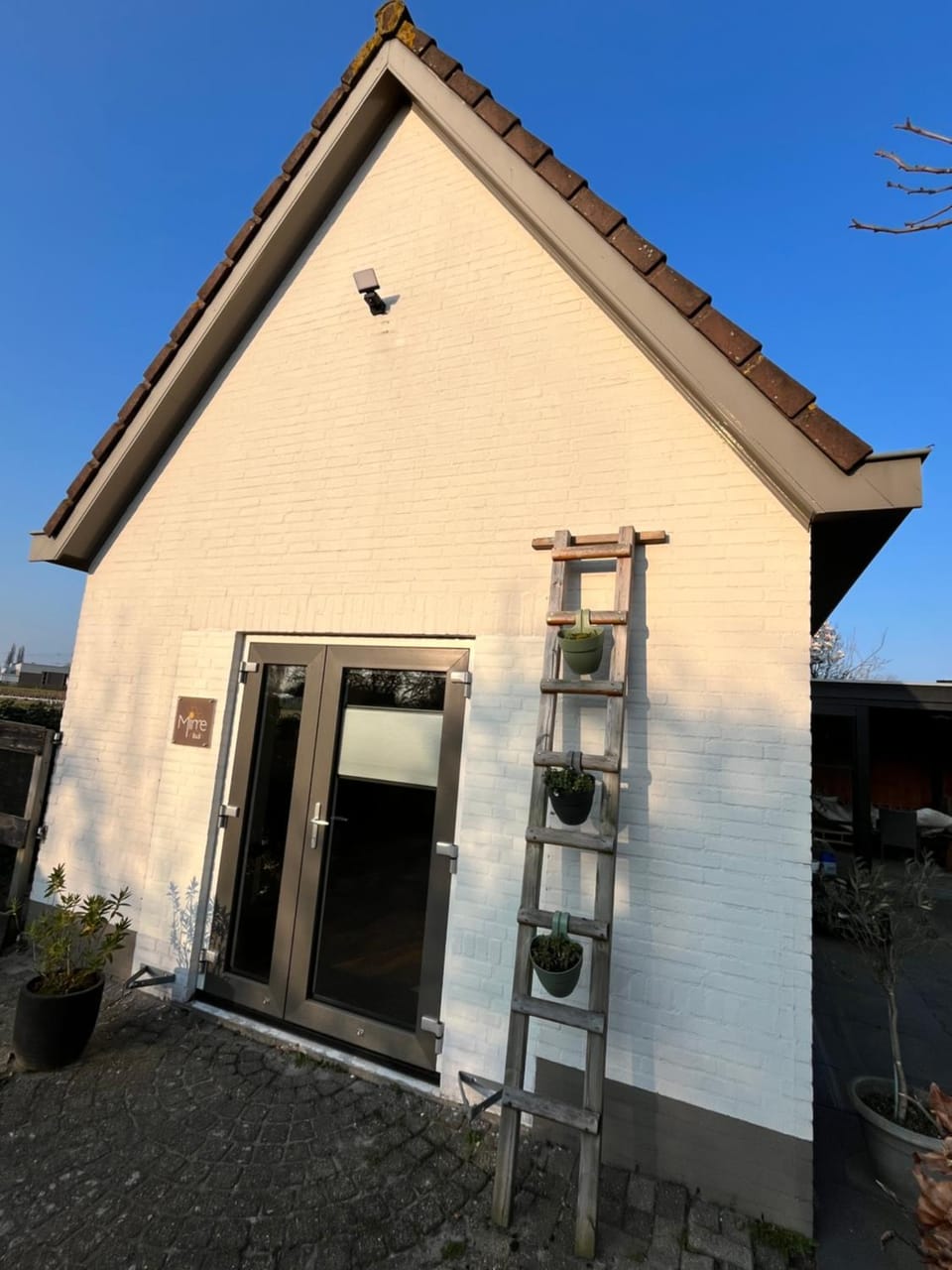 Property building, Day